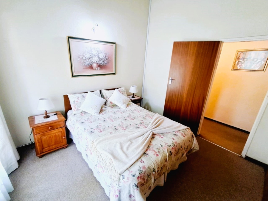 3 Bedroom Property for Sale in Vaalpark Free State